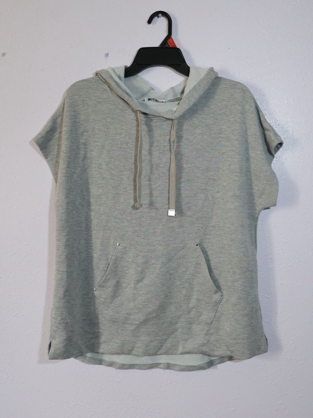 Calvin Klein Short-Sleeve Hooded Pullover in Heather Gray